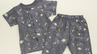 アンパサンド Ampersand キッズ ジュニア グローインザダーク 宇宙柄 パジャマ セットアップ ルームウェア 上下セット 半袖